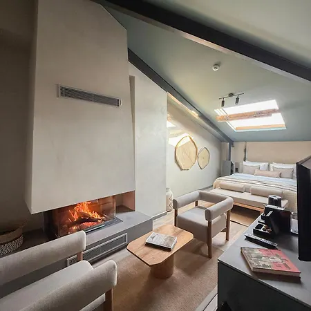 Lecole Hotell Yenifoca