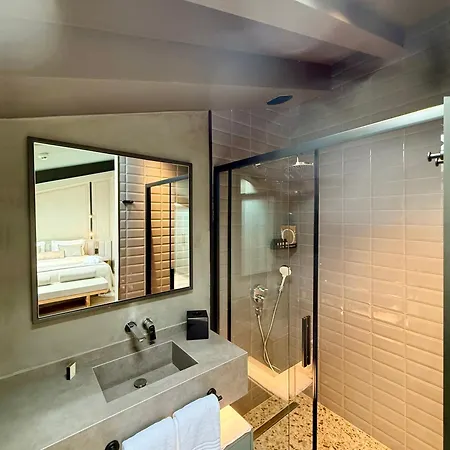 Hotell Lecole Yenifoca
